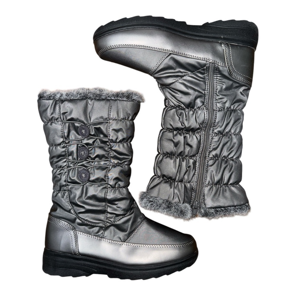 Gray Winter Boots with Quilted Design and Fur Lining - Picture 1 of 5